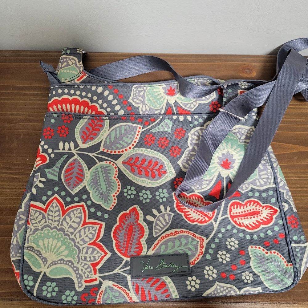 Vera Bradley Lighten up crossbody